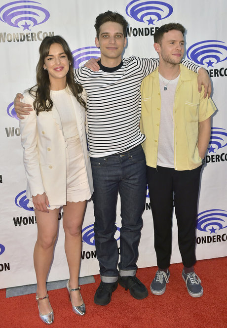 Elizabeth Henstridge