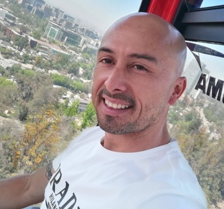 Roberto Perezhenriquez