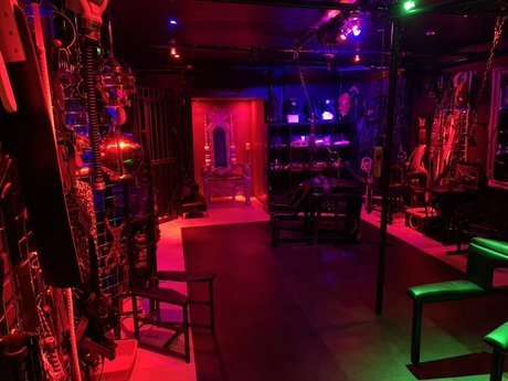 Master With Owned Sub