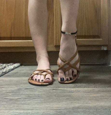  Feet Pics Only 