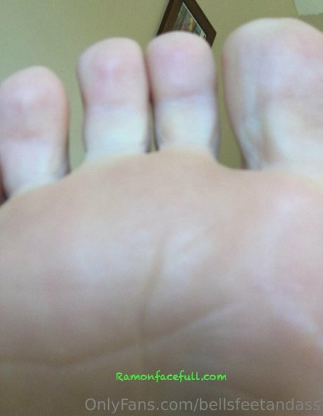 Bellsfeetandass