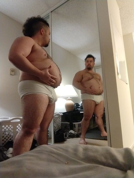 Donovan That Bulky Asian Gainer