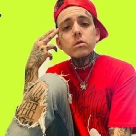 Milli Rock With A Hard Cock 