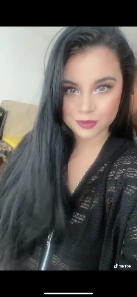 Caroline Dawn  nude leaked OnlyFans photo