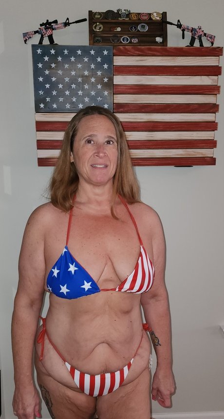 Hostess City Swingerz