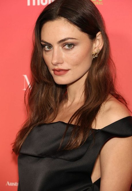 Phoebe Tonkin