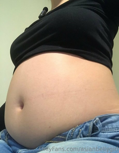 Asianbellygirl