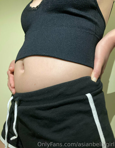 Asianbellygirl