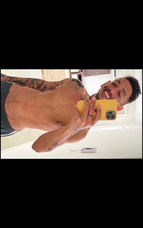 Gean Polinski  nude leaked OnlyFans photo