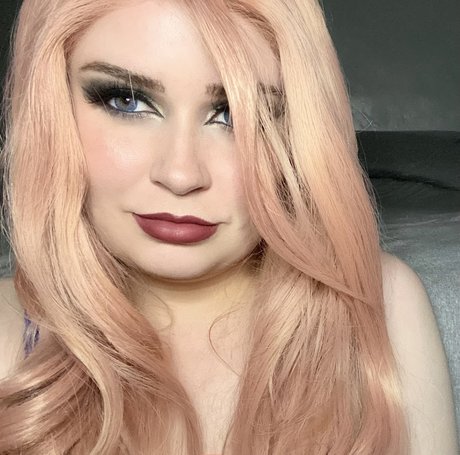 Mysti Moon  Free  Underconstruction