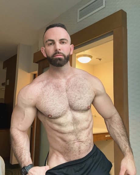 Nick Stracener  Top 1 Creator