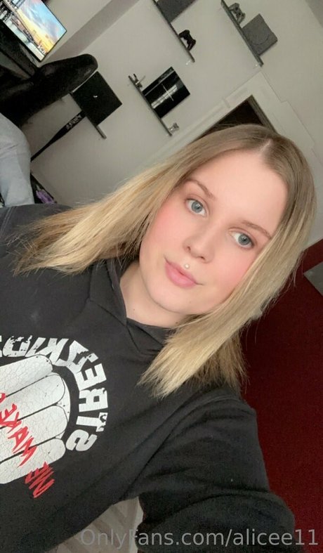 Alicee11