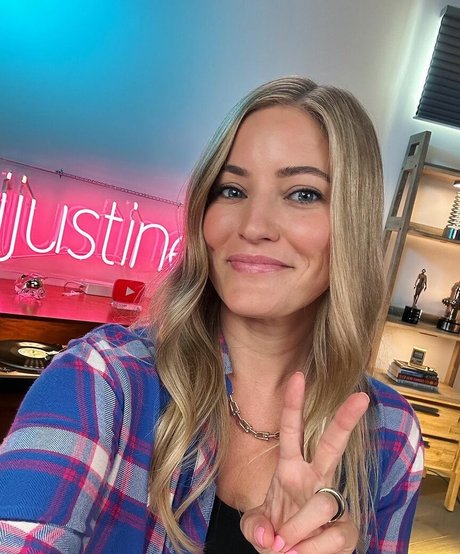 Ijustine