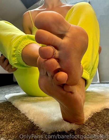 Barefootgoddessbri