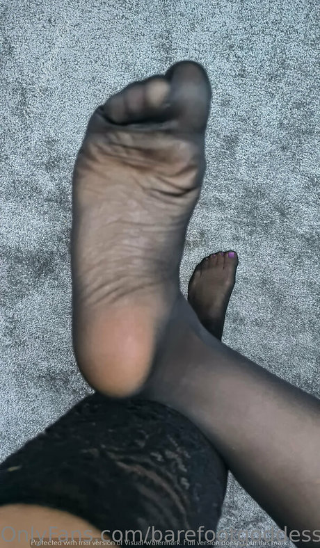 Barefootgoddessbri