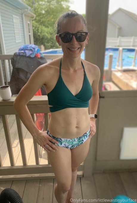 Littlewaistinyourface