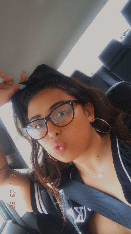 Your Online Girlfriend