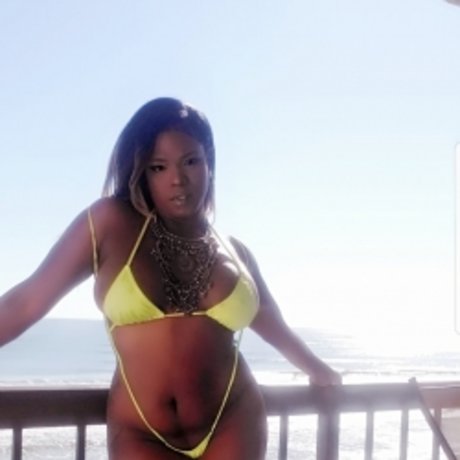 Your Favorite Girl Ms Peeches 