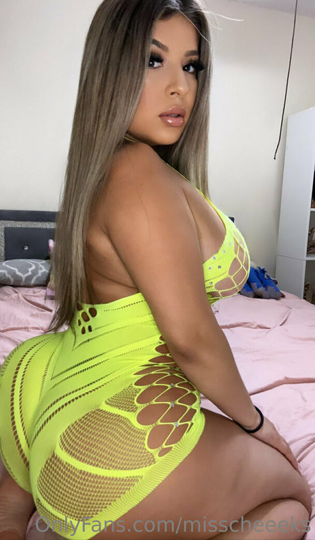 Misscheeeks
