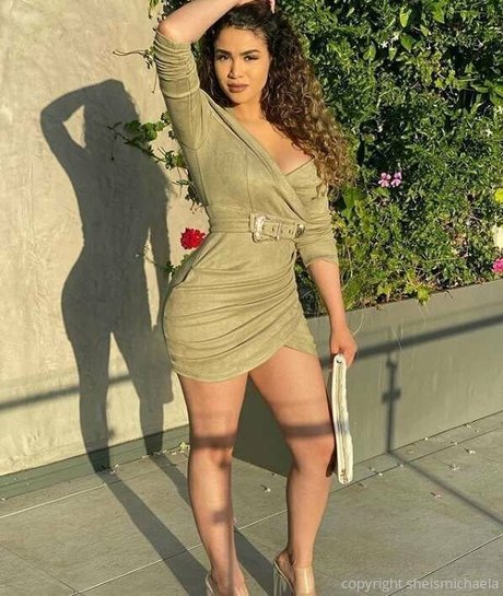 Sheismichaela