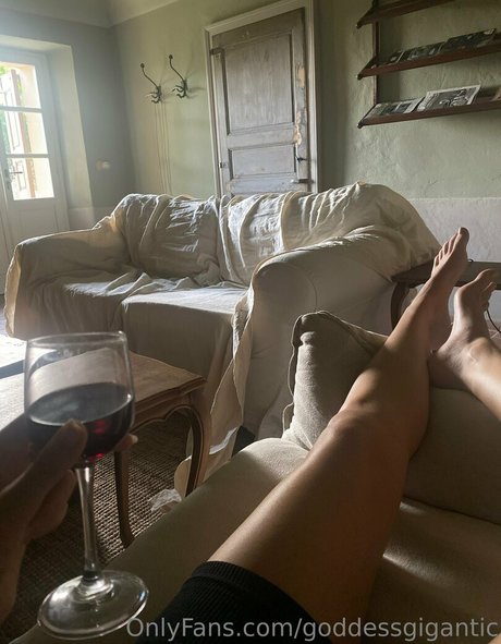 Goddessgigantic