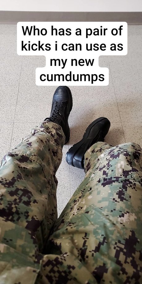 Qnsneaks  nude leaked OnlyFans photo