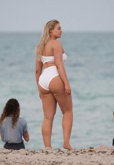 Iskra Lawrence