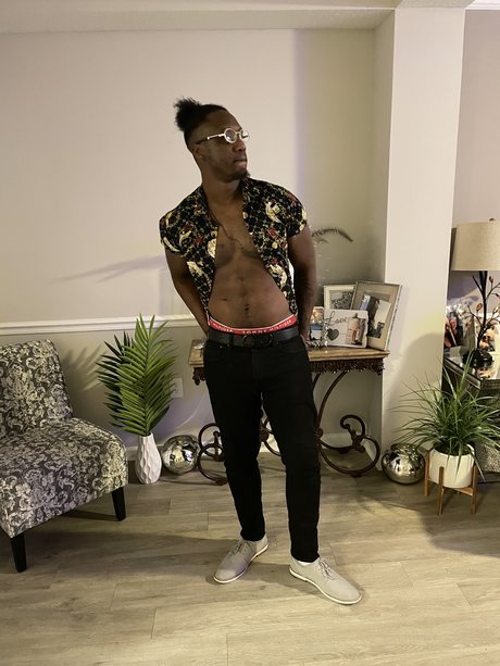 Zoezaddy3  nude leaked OnlyFans photo