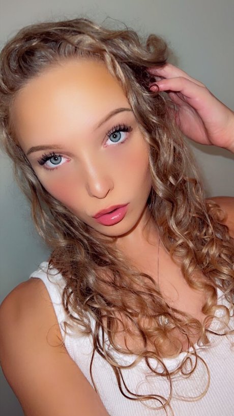 Evie And Ellie Erikson