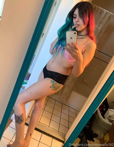 Emowaifu162
