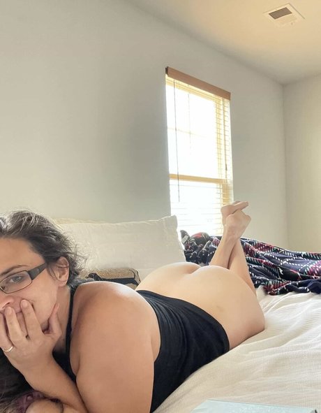 Mollie Peachy Melons