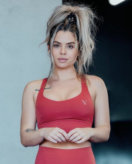 Laurie Doucet  Lauriedou7