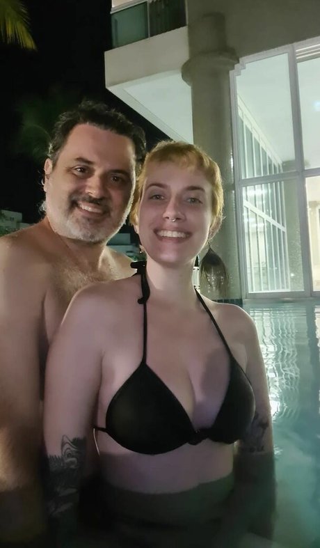 Bela Castelhonebella