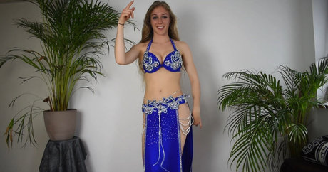 Belly Dancer Lisa