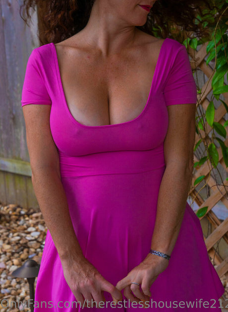 Therestlesshousewife2121