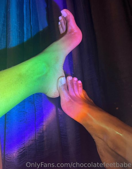 Chocolatefeetbabe