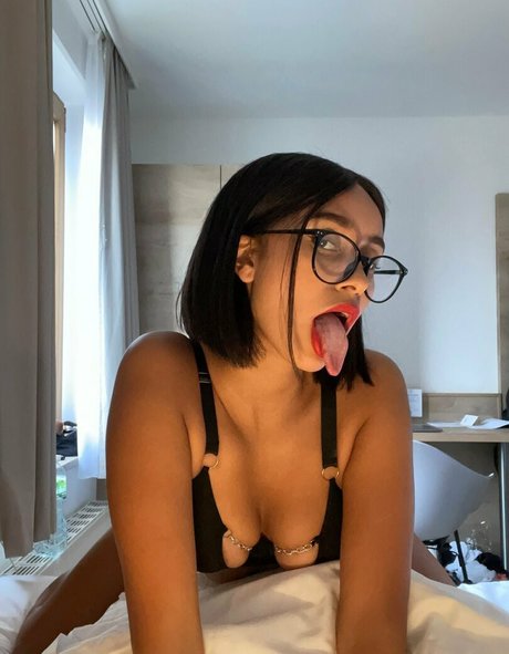 Long Tongue Fetish