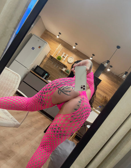 Julia Cher Alias Julia Connors