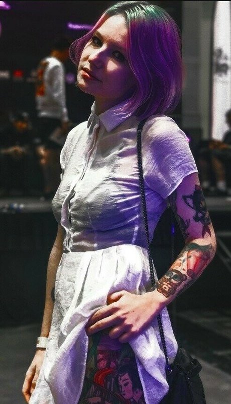 Weronika Truszczynska