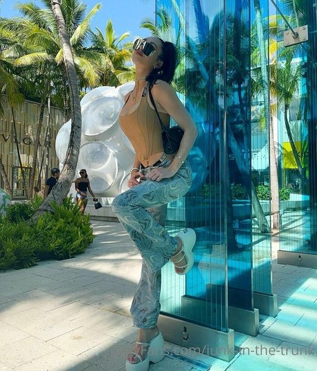 Elleventures  nude leaked OnlyFans photo