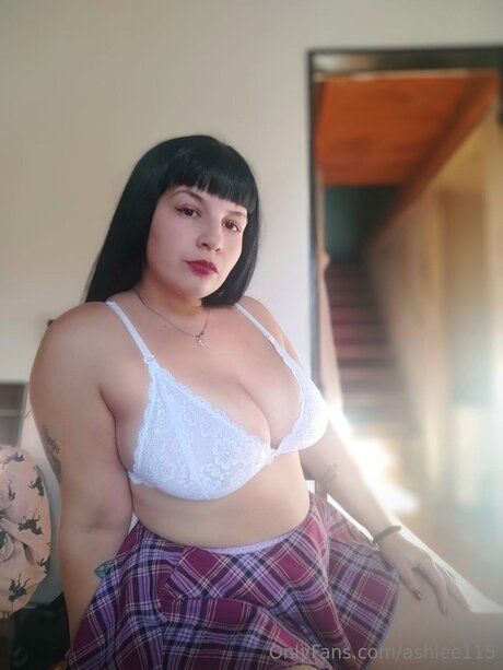 Ashlee115
