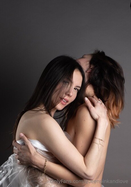 Queenpinkandlove