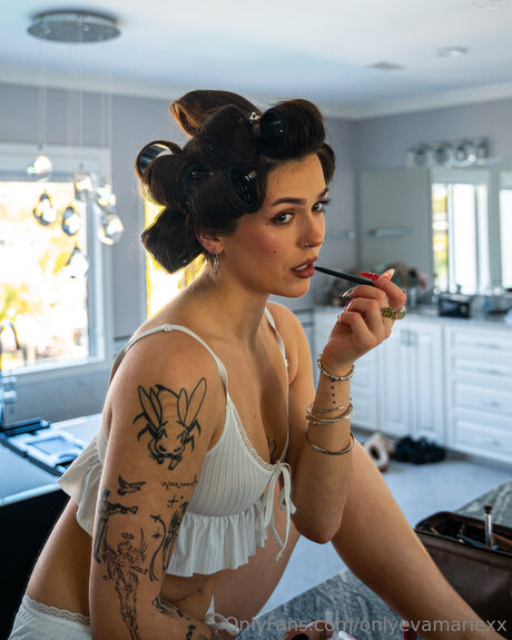 Onlyevamariexx  nude leaked OnlyFans photo