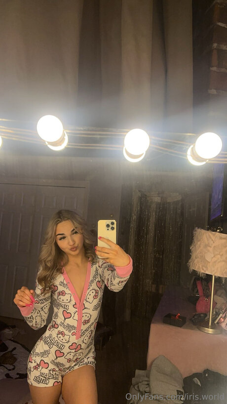 Iris World