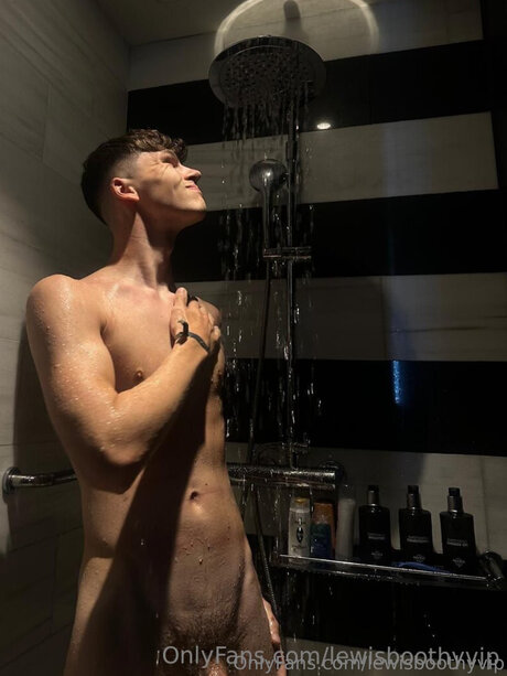 Lewisboothyvip