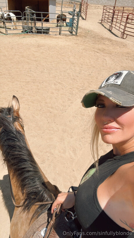 Sinfullyblonde