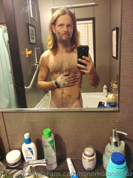 Minemofonotyoz  nude leaked OnlyFans photo