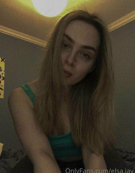 Elsa Jay