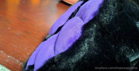 Thepineapplefox