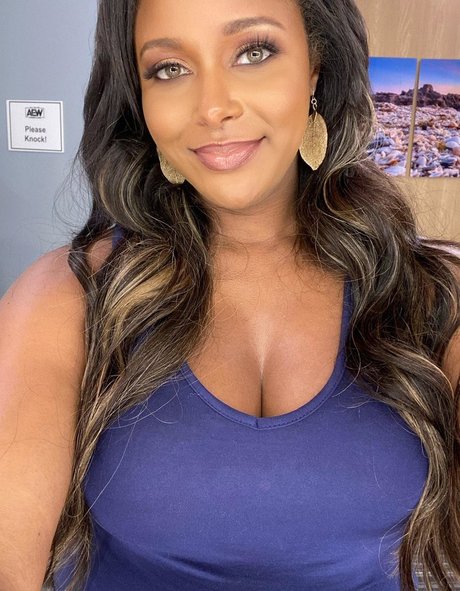 Brandi Rhodes
